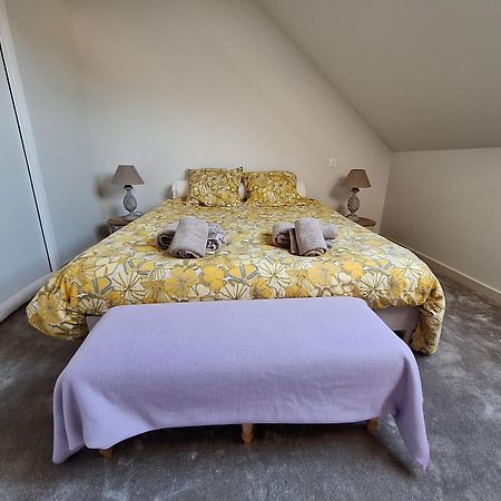 La Chambre Mademoiselle Causeuse Malville Bagian luar foto